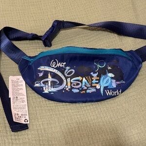 NWT Walt Disney World 50th Anniversary Exclusive Belt Bag